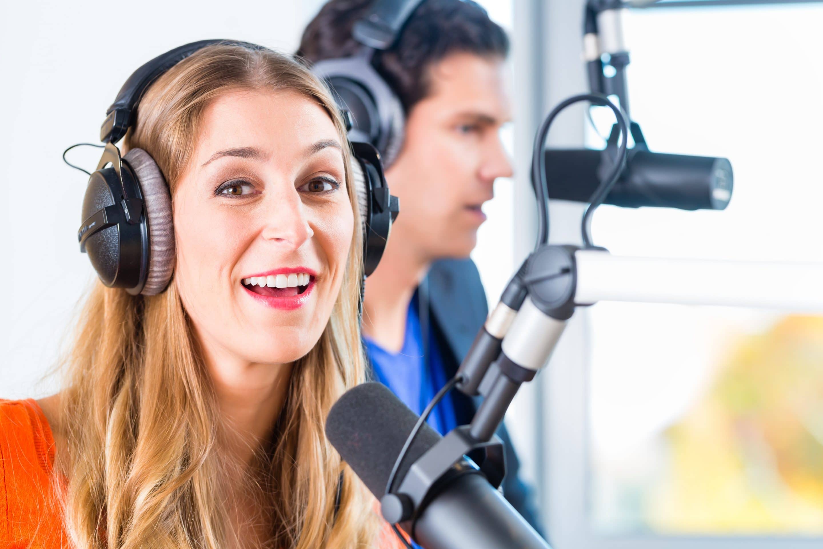 media-tips-how-to-get-on-a-podcast-or-radio-show